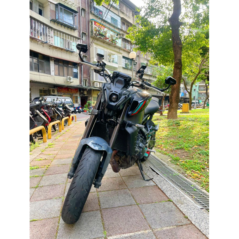 YAMAHA MT-09 公司車