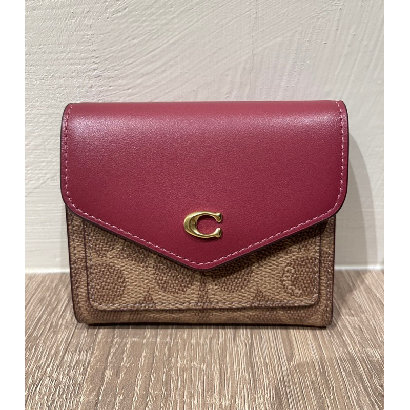 Coach Wyn Logo Plaque Small Wallet 專櫃短夾