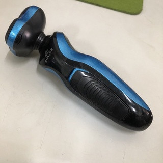 [沐沐屋］SHAVER 4D 電動刮鬍刀 浮動三刀頭 可水洗
