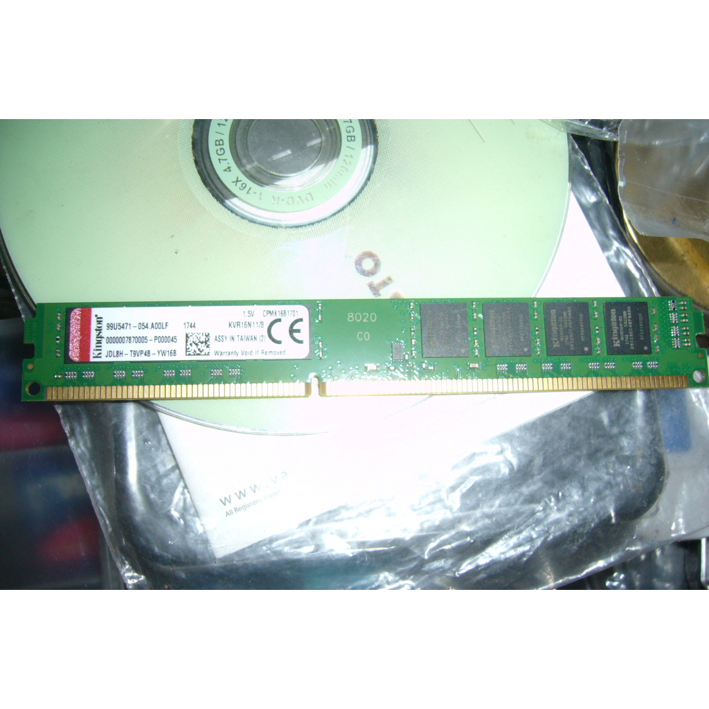 Kingston 8GB DDR3 1600 桌上型記憶體(KVR16N118)