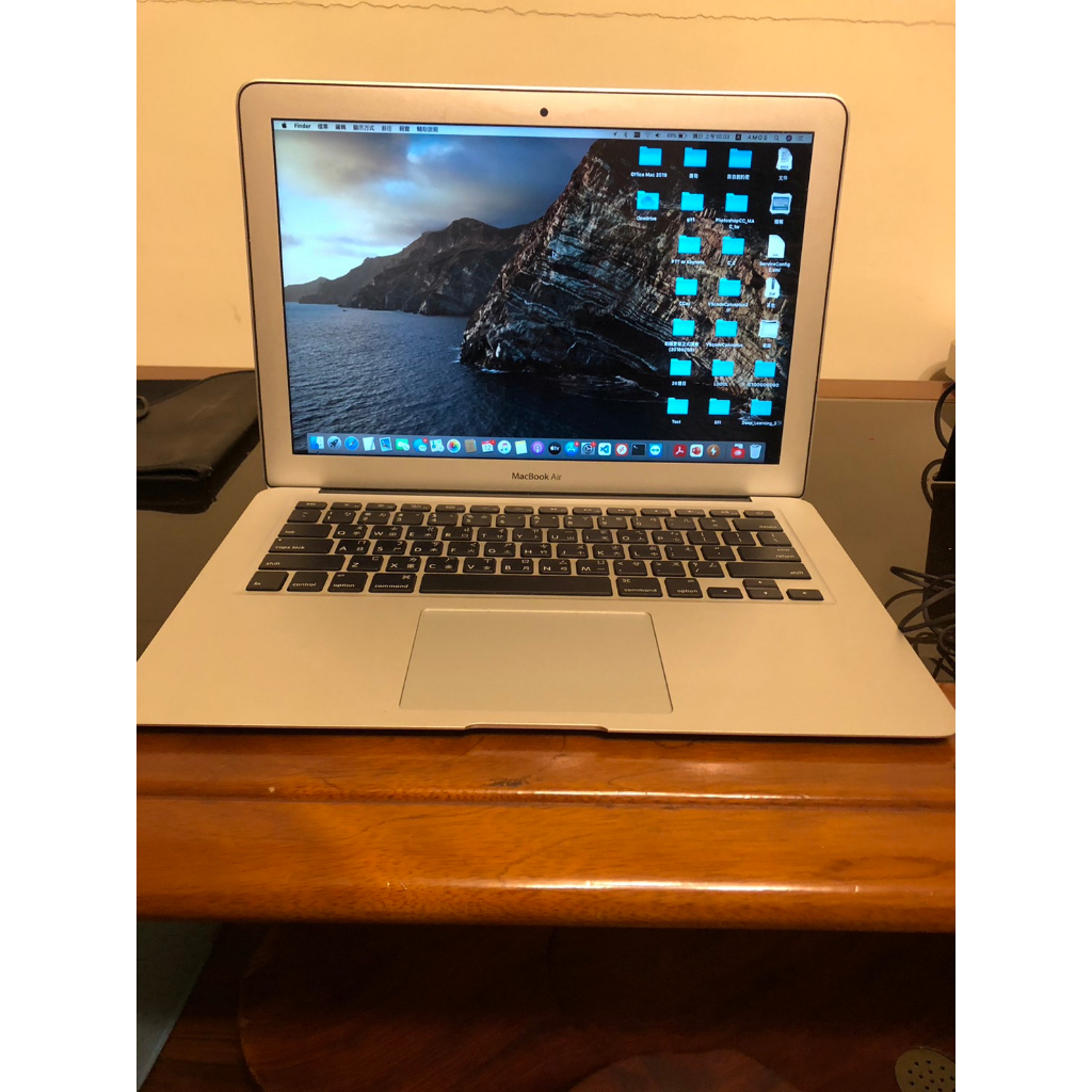 MacBook Air A1466(2016年)(二手)（已經重灌完畢）