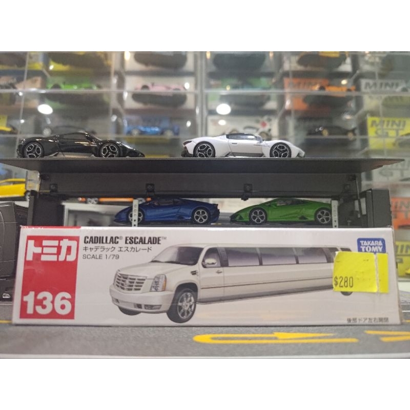 全新 絕版 Tomica 136 凱迪拉克 加長禮車 Cadillac Escalade 多美 模型