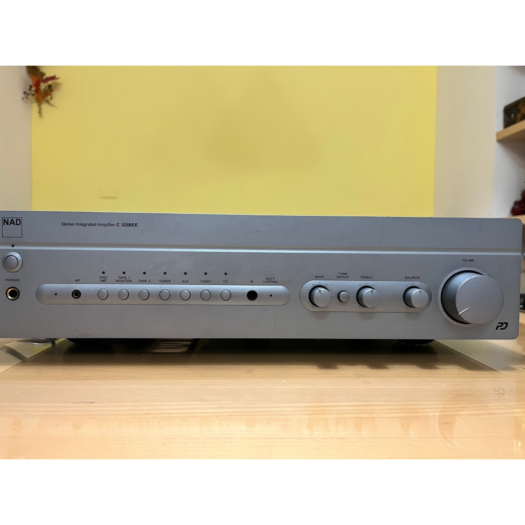 NAD C325Bee 擴大機、功能正常，音質佳、外觀良好，代用遙控器(非Denon、Audiolab、Noky