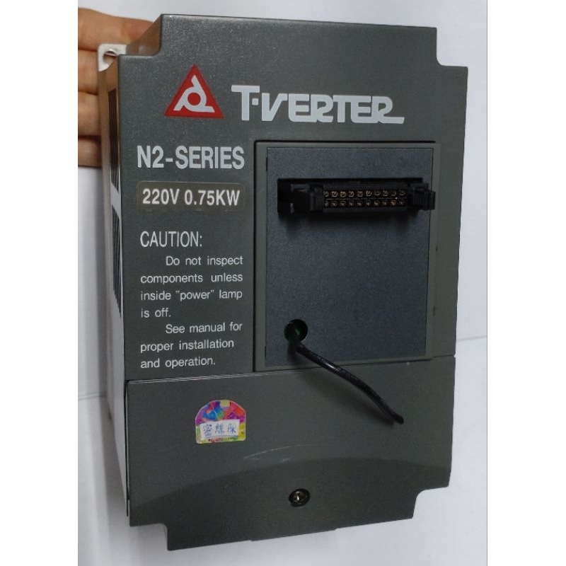 🌞二手現貨TECO東元T-VERTER N2-201-H單相/三相0.75KW變頻器220V 1馬力NDOP-01面板