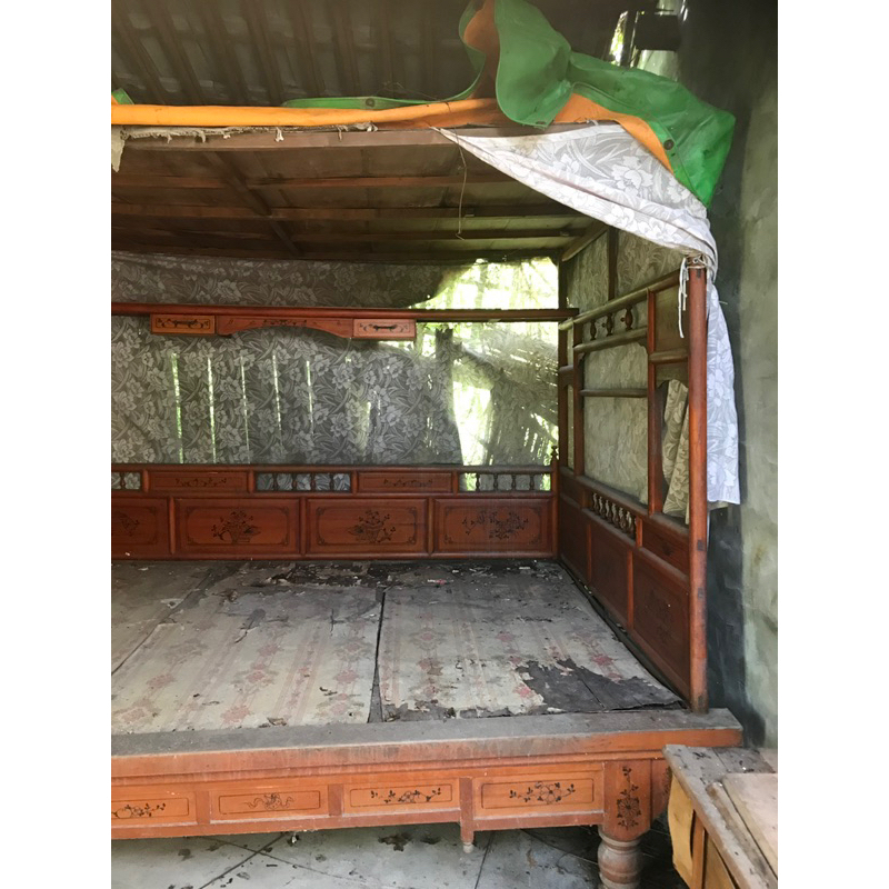 50年代前古董檜木紅眠床