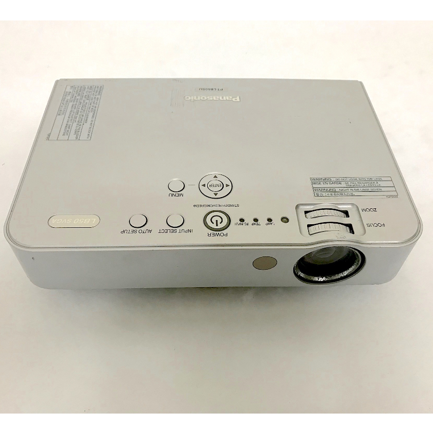 Panasonic PT-LB50SU二手投影機，有狀況，投影畫面偏色,可當零件拆機、報帳、報廢之用