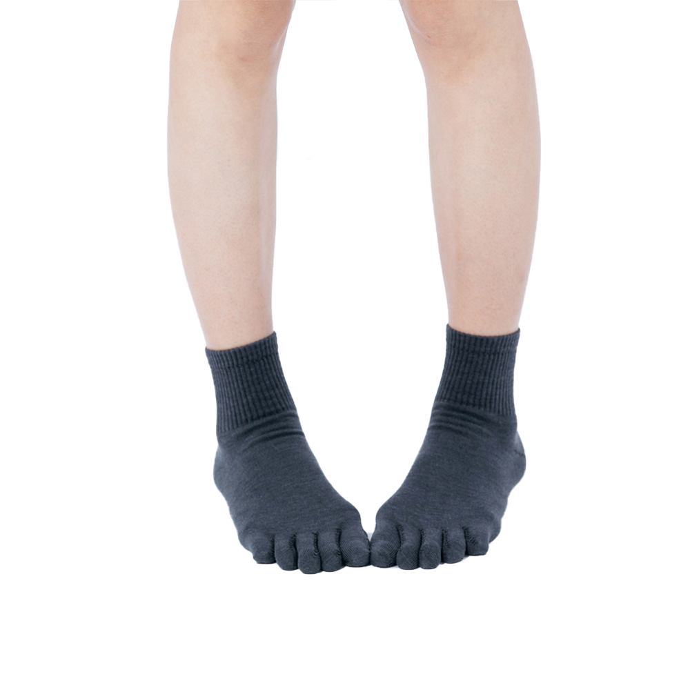 【WIWI】透氣五趾抑菌中筒除臭襪(銀河灰 女M-L) MIT台灣製造 除臭抑菌 銀離子 光觸媒 襪子 五趾襪 中筒襪
