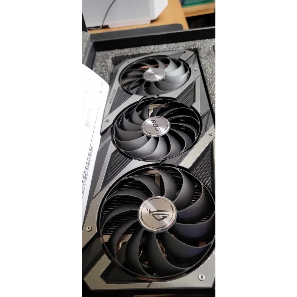 華碩 ASUS ROG-STRIX-RTX3070-O8G-GAMING