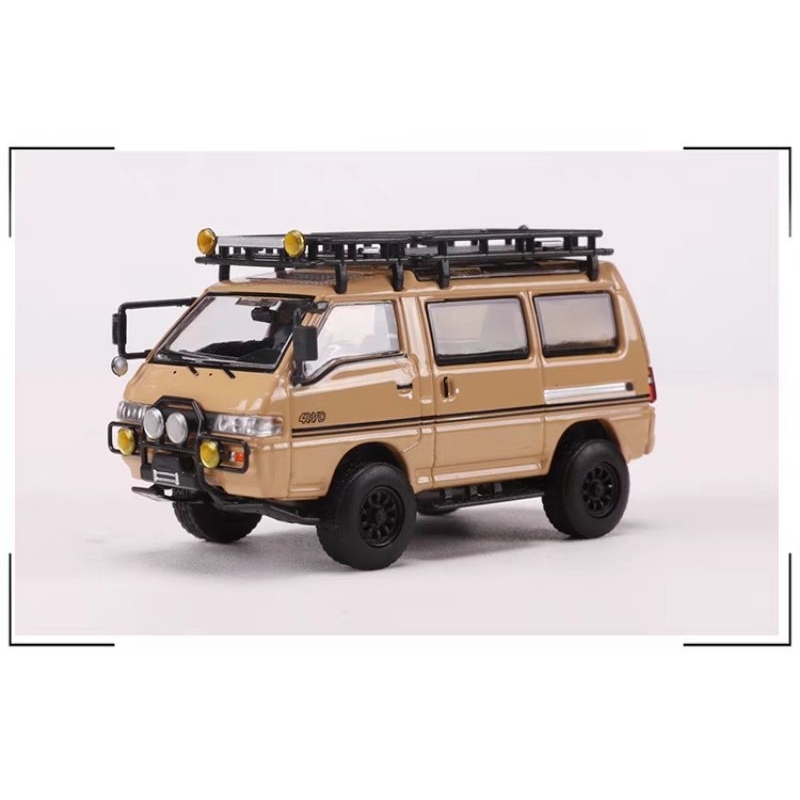 （現貨)  Autobots 1:64 得利卡 DELICA 改装版 沙漠色 合金模型