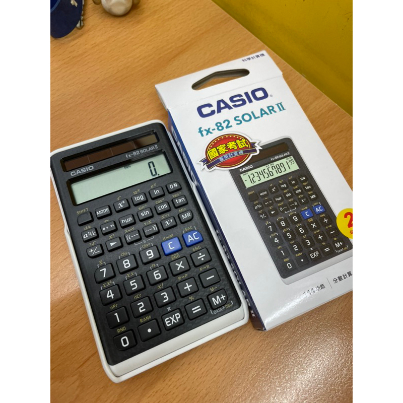 二手 《近全新》卡西歐casio-fx82solar ii國考工程計算機