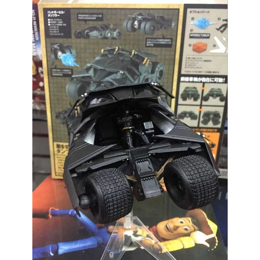 【台灣現貨】清倉 蝙蝠車 蝙蝠戰車 黑暗騎士 希斯萊傑 克里斯汀貝爾 可動 噴射特效 山口式 汽車 禮品 模型 玩具