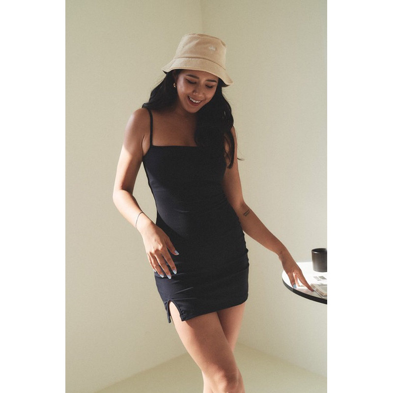 大露背🌶️短洋裝 open back midi dress Hot Girl Discount HGD An9lina