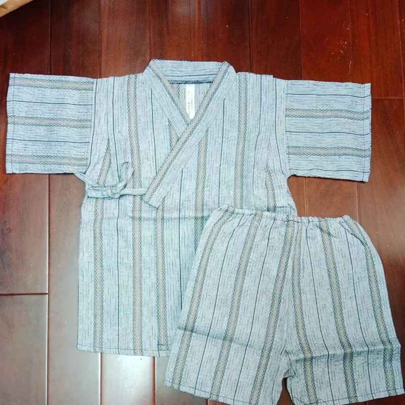 日本限定販售  盛夏涼爽男童浴衣 甚平 110公分 藍條紋短袖