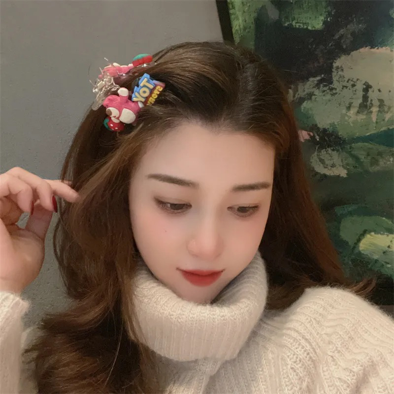 ✨儀飾感_✨現貨24H出貨🌸可愛粉嫩🌸草莓熊熊抱哥髮夾 甜美髮夾 鯊魚夾