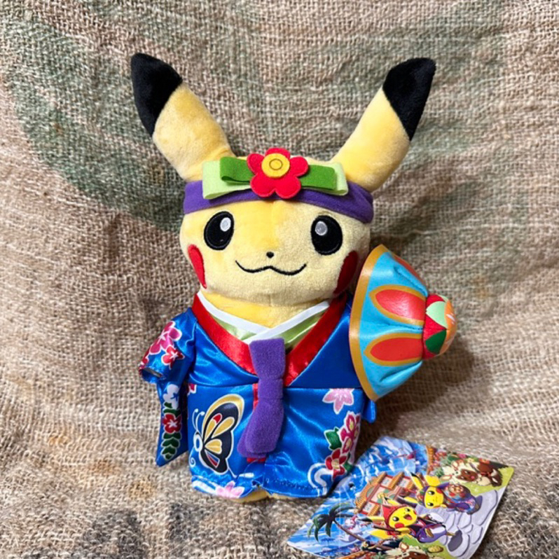 琉舞皮卡丘Pokémon 沖繩帶回 正版全新 附購物袋 17～21（含耳朵）公分 寶可夢