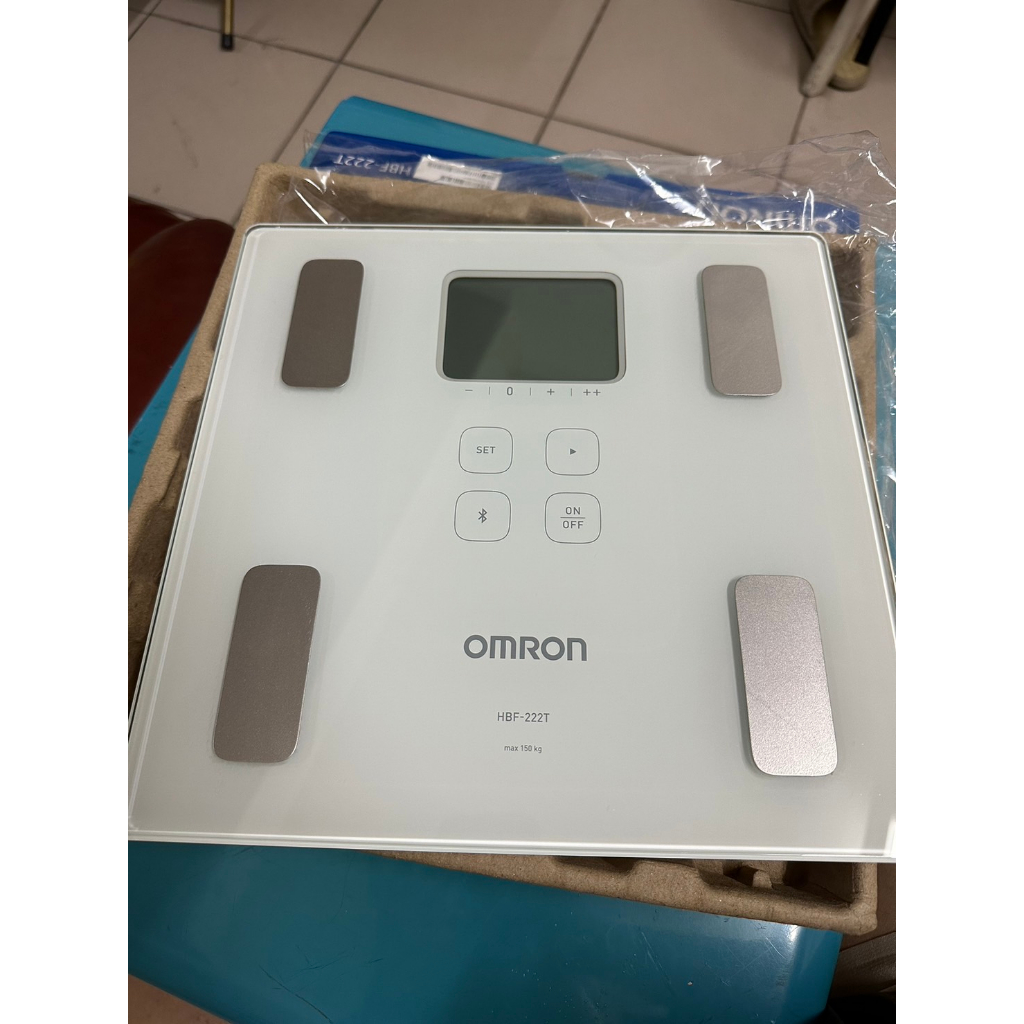 Omron 歐姆龍 HBF-222T 藍芽 體重計 體脂肪計
