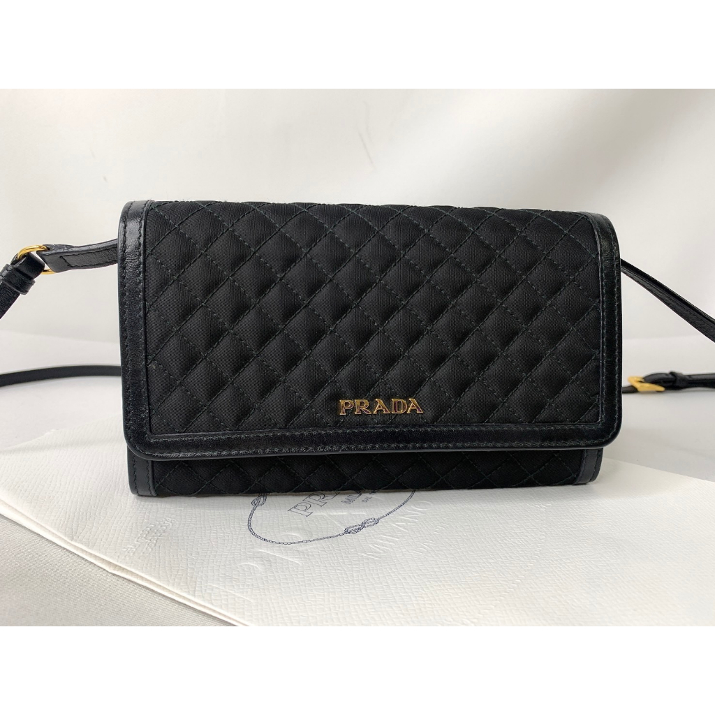 PRADA 尼龍菱格紋WOC