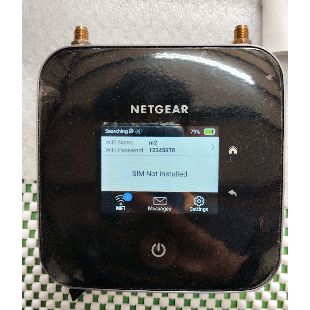 【售】港版Netgear Nighthawk M2 MR2100 5CA(載波聚合) 4G WiFi分享器 路由器 隨身