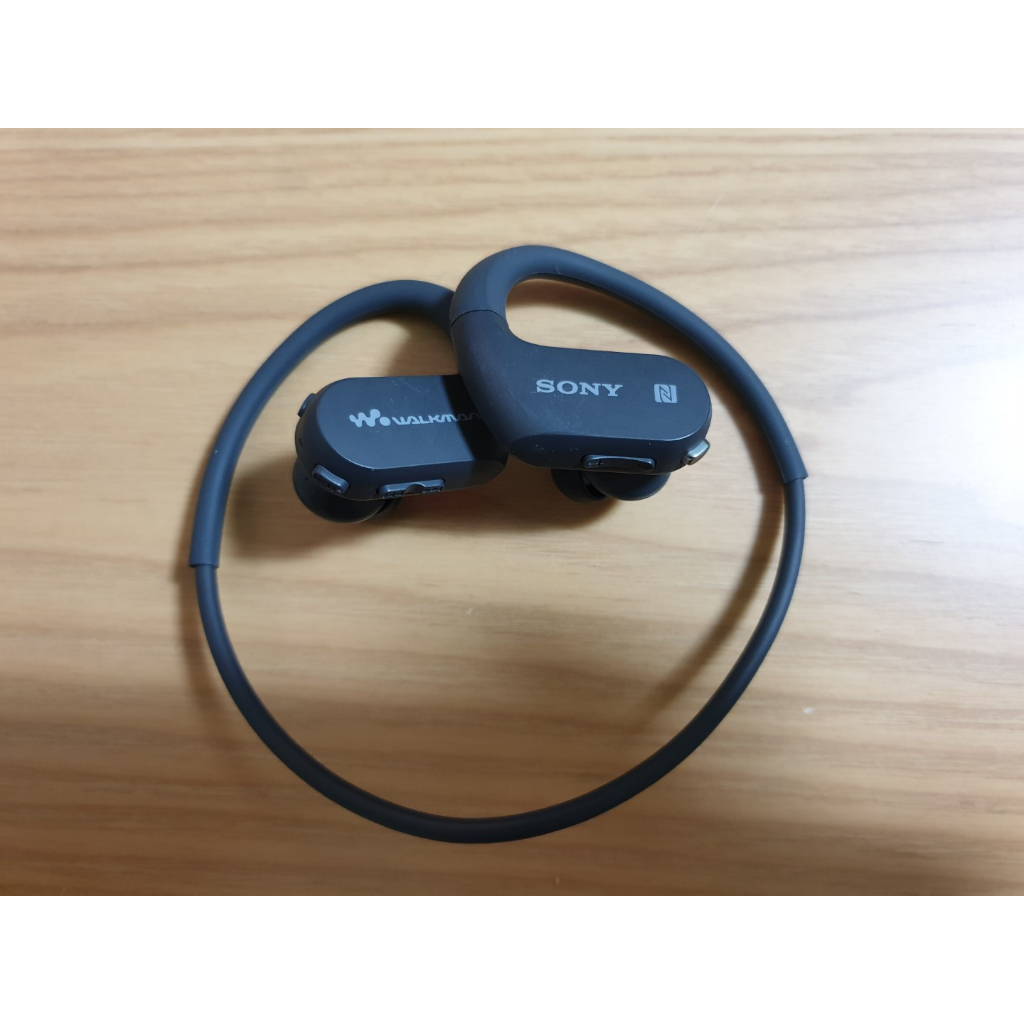 【二手】SONY 索尼 NW-WS623 MP3 藍牙耳機 / 防水耳機 / 公司貨 / 4GB / 隨身聽 (黑)