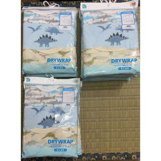 西松屋 吸水速乾背心3件組 恐龍·鯊魚DRYWRAP (100CM/110CM/120CM) 洞洞裝
