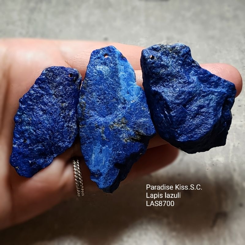 💎LAS8700.(3顆1組).天然阿富汗老礦料青金石隨形原礦石.Lapis Lazuli.手把件.已打好孔位.