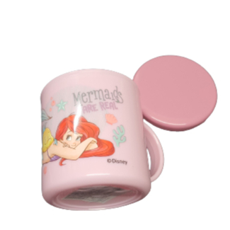 正版🎀迪士尼公主系列 小美人魚 附蓋水杯 塑膠水杯  水杯 餐具類