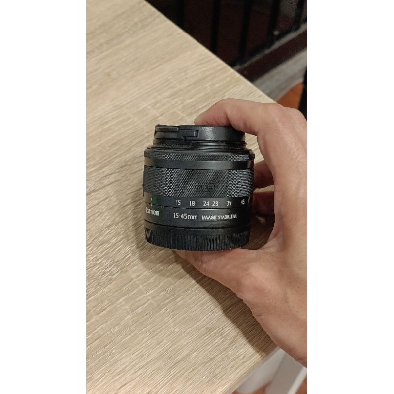 Canon EF-M 15-45mm F3.5-F5.6 IS STM 買M50的KID鏡正常使用痕跡