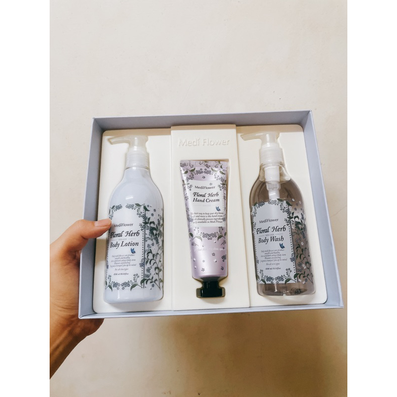 韓國🇰🇷Medi Flower 身體護理香氛禮盒(沐浴乳/乳液/護手霜）母親節禮盒 生日禮物