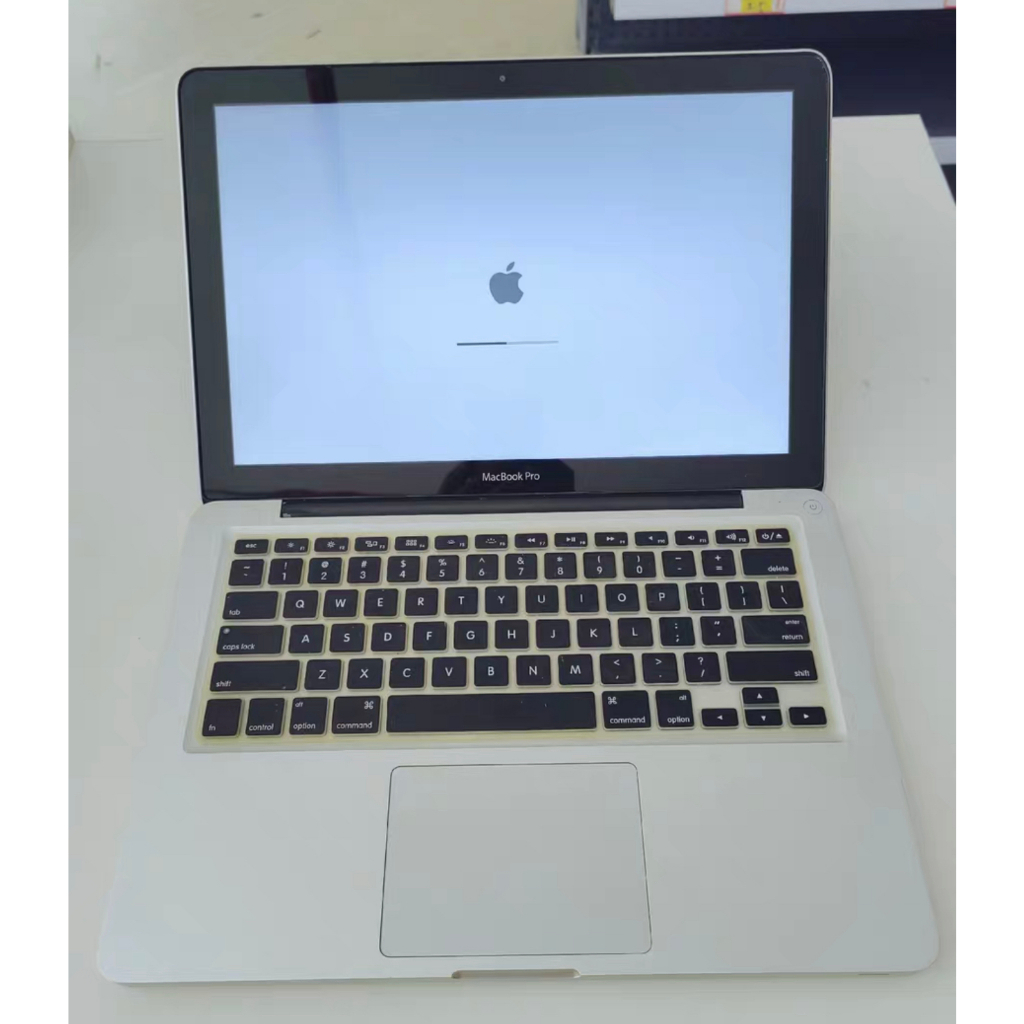 MacBook Pro 13吋 A1278鍵盤故障 鍵盤卡鍵 風扇異音 問號資料夾 升級硬碟 清潔保養 灌Windows