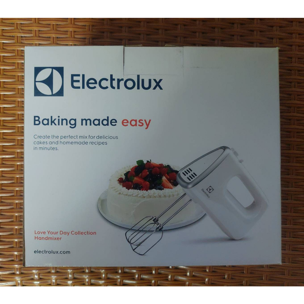 @@ 全新 現貨  electrolux  伊萊克斯 手持電動攪拌機(ehm3407)