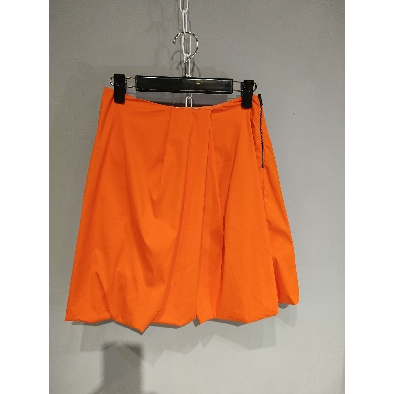 （全新含吊牌）義大利製 PRADA 橘色 空氣立體感下襬 輕薄美裙（38號 代友售）