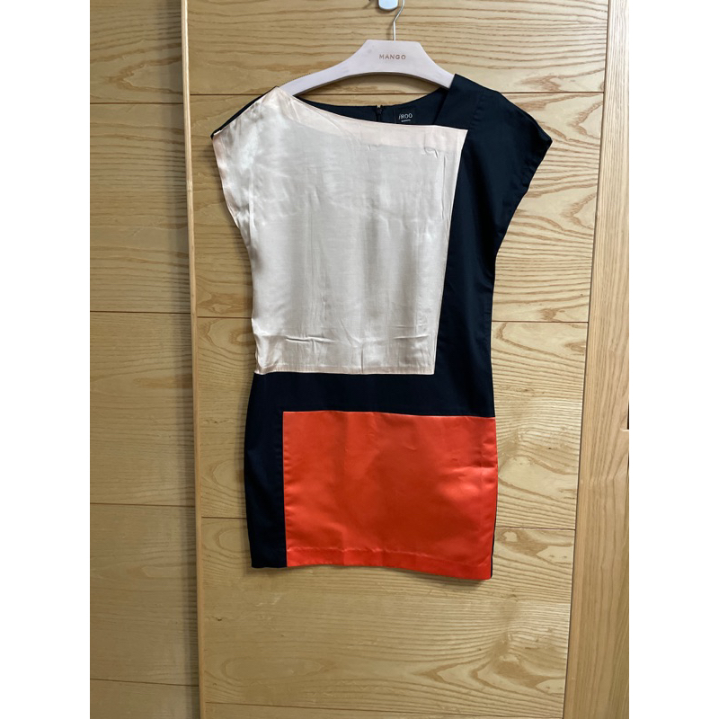 iROO/洋裝/幾何圖型包袖洋裝