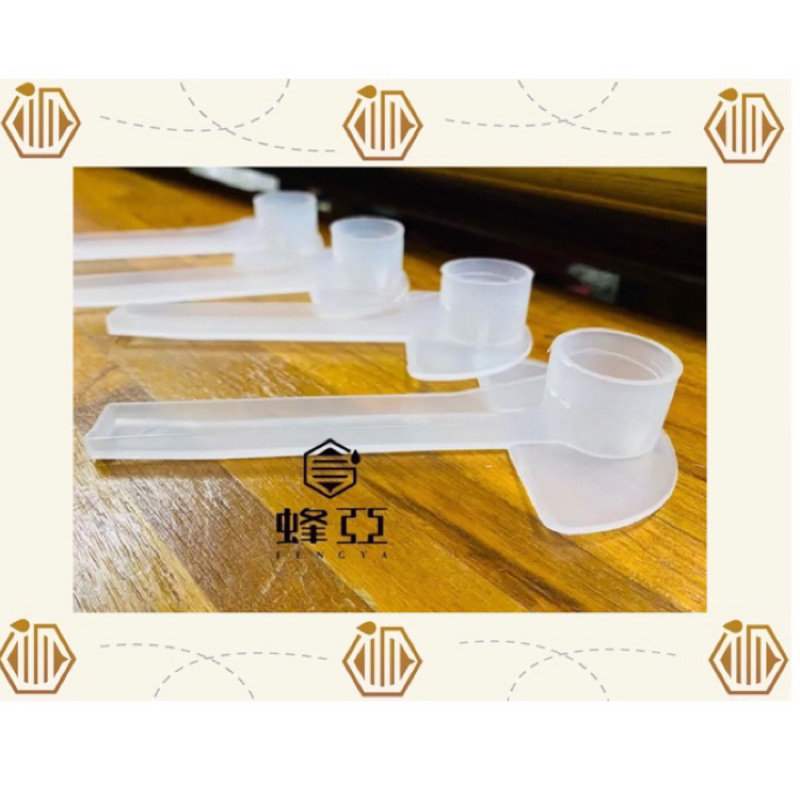 {台灣青農 蜂亞工坊}🐝鴨嘴式餵水器 寶特瓶輕鬆使用塑料加厚