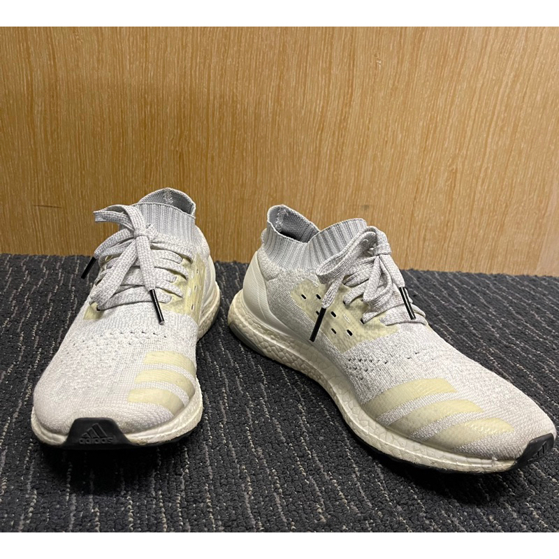 Adidas愛迪達Ultraboost Uncaged 白色US10襪套款（鞋面狀況新）