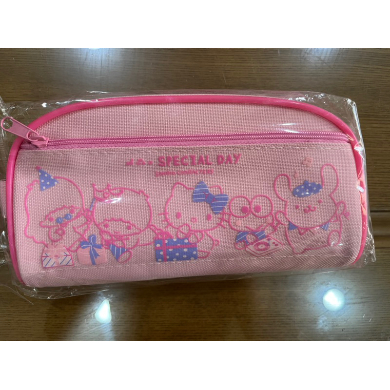 全新現貨✨正版日本三麗鷗 Sanrio-Party 手提筆袋 鉛筆盒 筆袋 收納袋