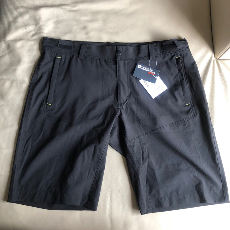 保證全新正品 Mountain Warehouse 透氣 工作短褲 休閒短褲 size XL 適合37-38腰