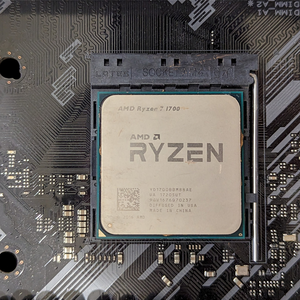 AMD RYZEN 7 1700  AM4 65W 不含風扇 二手剛升級換下