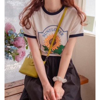DREAM COLOR KR 一件免運 韓國代購 正韓女裝 可愛向日葵印花配色圓領短Ｔ