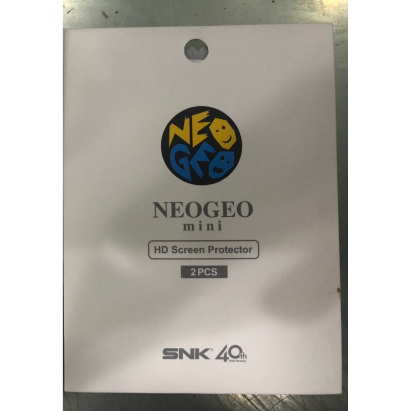 neogeo mini 保護貼 一個包裝紙（吊卡）內有兩張透明保護貼
