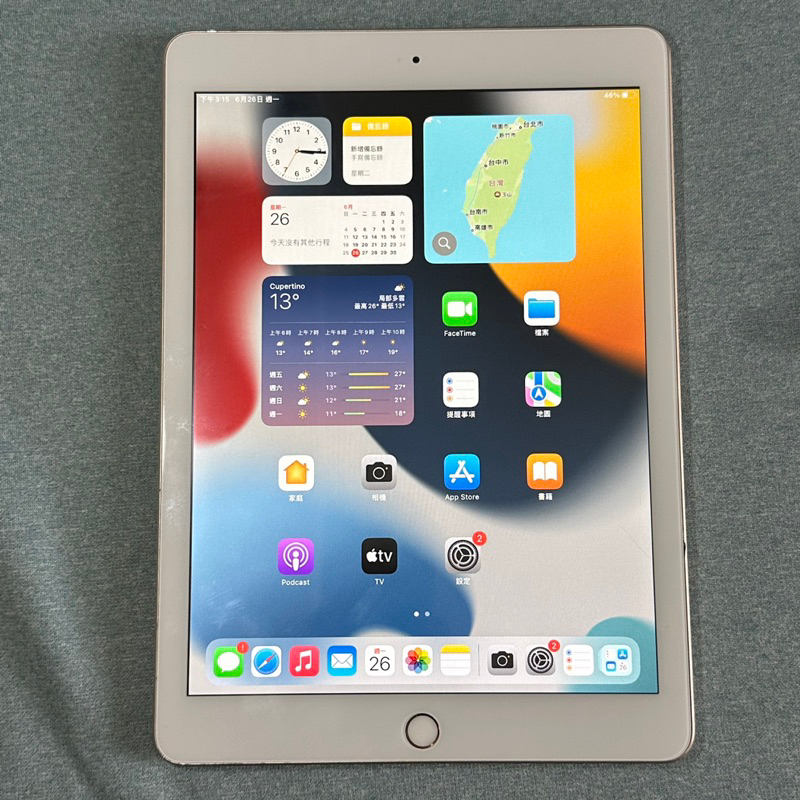 iPad 5 32G WiFi版 金 9成新 功能正常 二手 Ipad5 A1822 平板 9.7吋 螢幕有點不密合