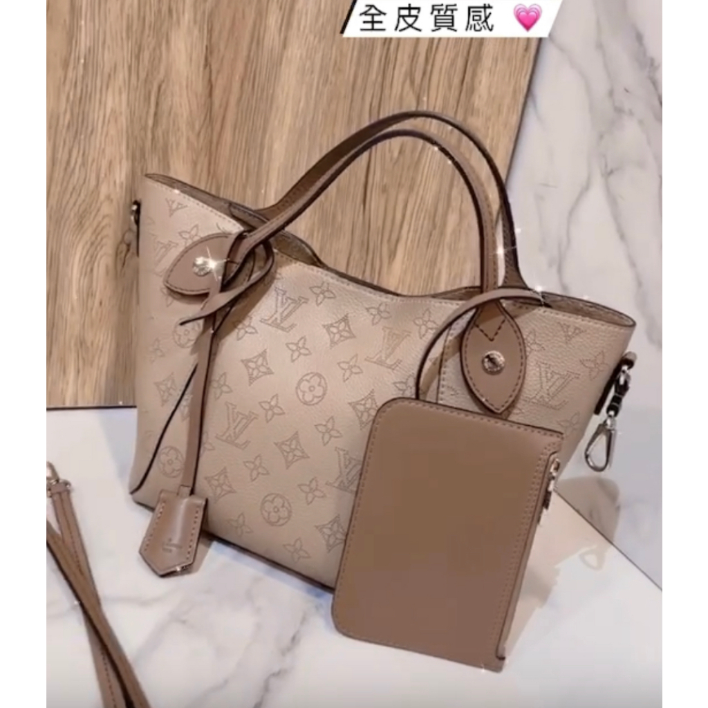 二手旗艦 LOUIS VUITTON LV 摩卡色 打空 字紋 牛皮 手提包 斜背包 兩用包(中友店)