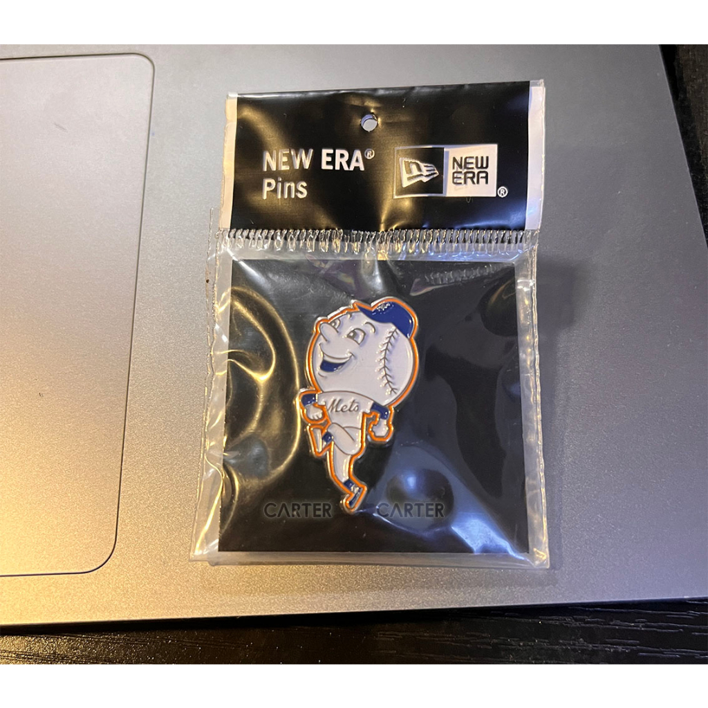 New Era MLB NY Mets MR. Met Pin 紐約大都會隊吉祥物大都會先生帽針穿在氣孔或是帽子任何位置