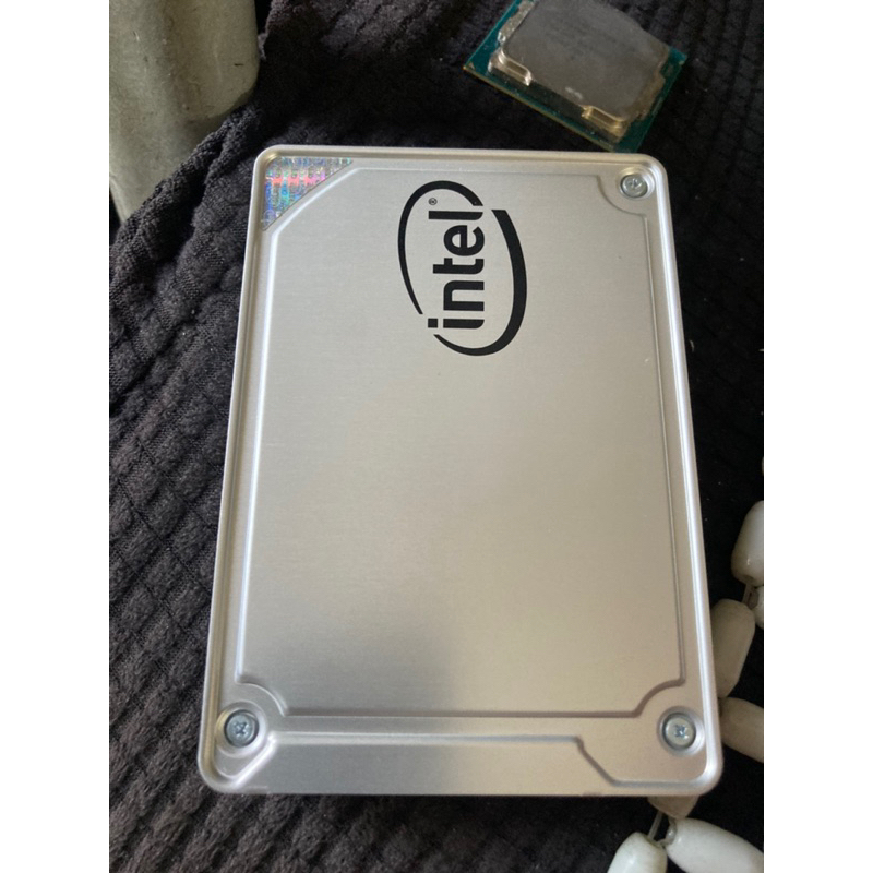 Intel 2.5吋 SSD 545s 256GB 保內