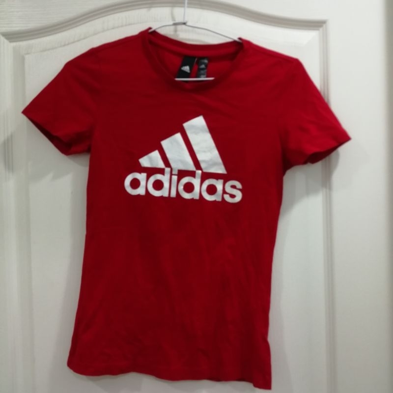 Adidas 紅色短袖上衣