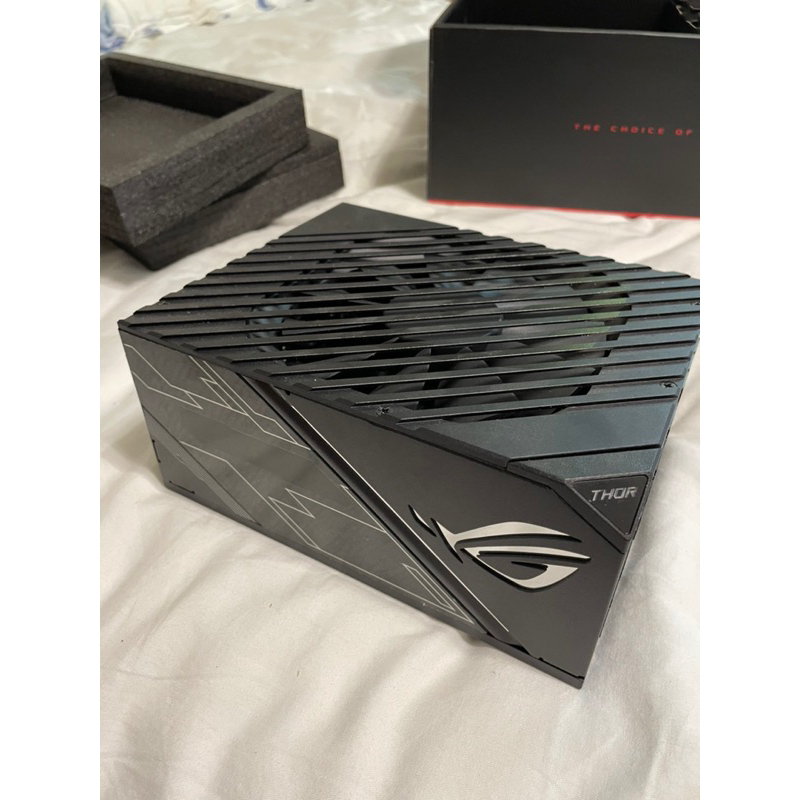 Asus ROG Thor 1200W 電源供應器 二手 有盒