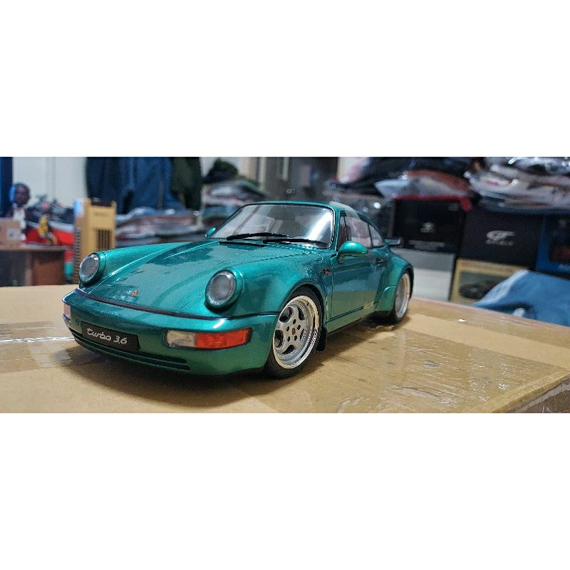 1/18 Solido Porsche 964 911 Turbo 3.6金屬綠