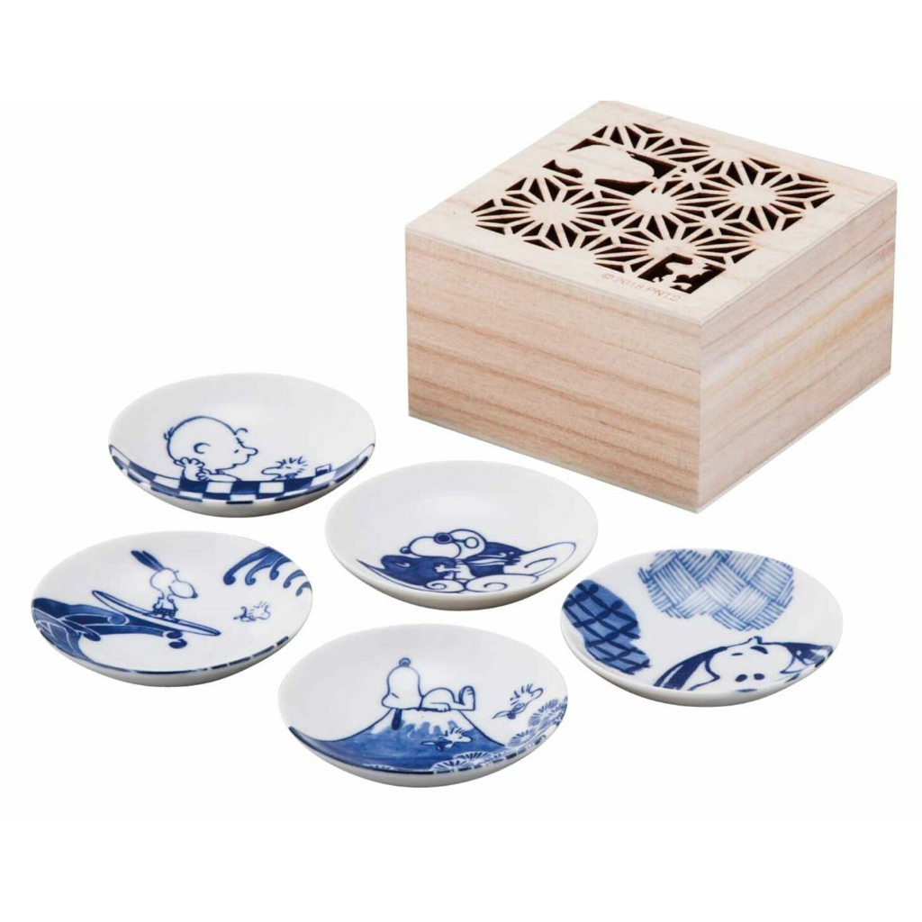嘻嘻日貨🐾 現貨 🇯🇵日本製 史努比 Snoopy 陶瓷餐盤組  迷你餐盤組 五入一組含木盒 餐盤禮盒