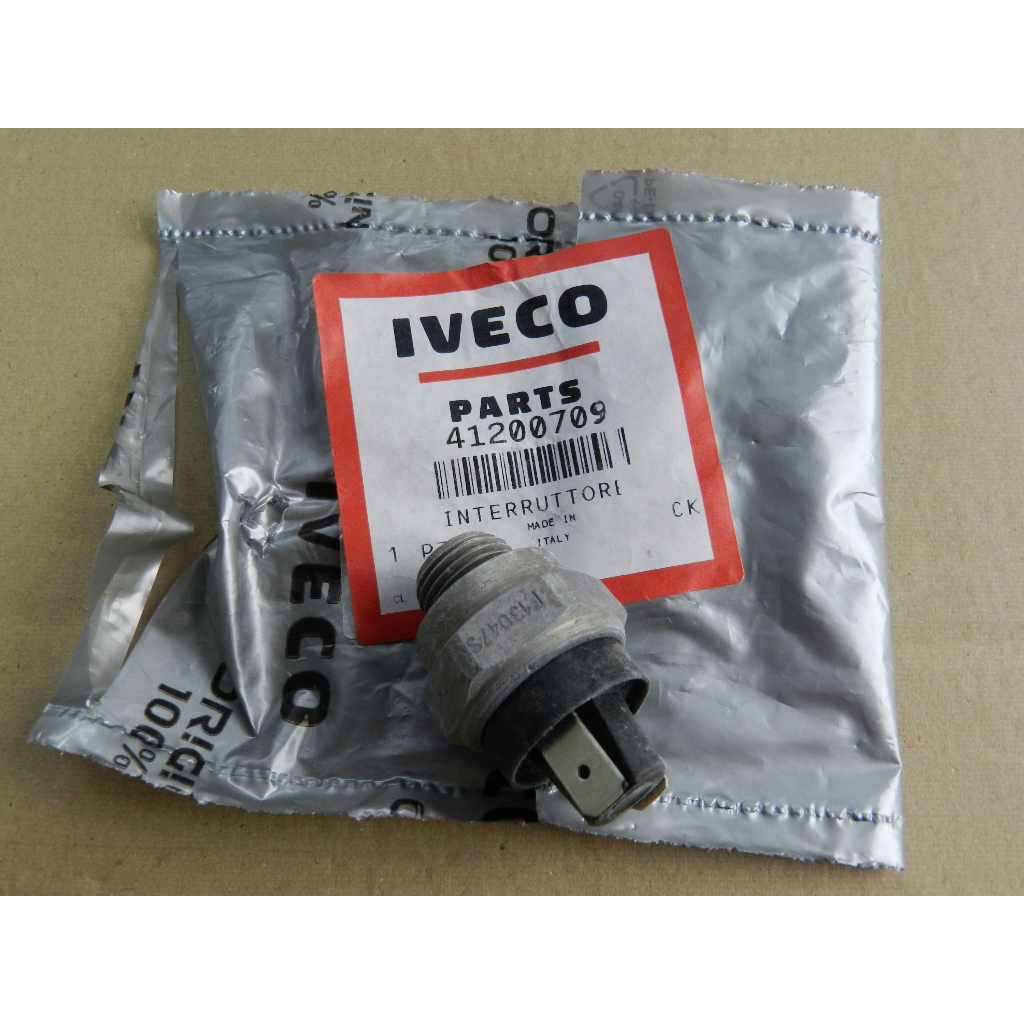 IVECO 原廠剎車開關IV-41200709