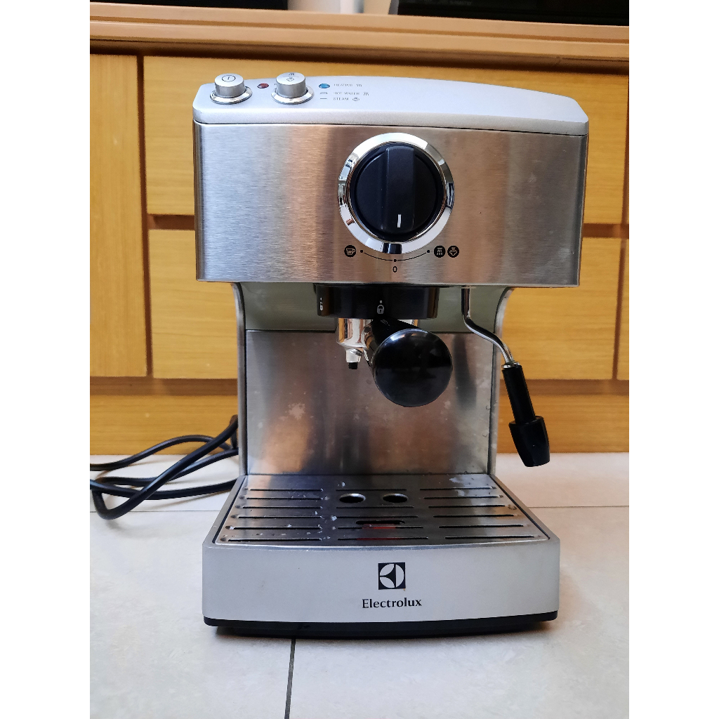 lectrolux EES200E 伊萊克斯 半自動義式咖啡機