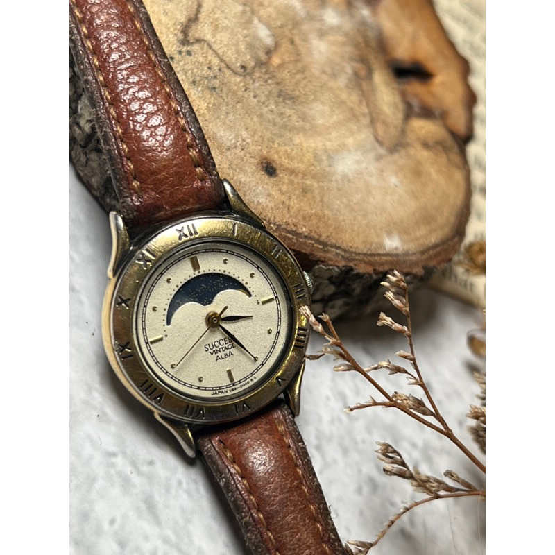 《SEIKO ALBA 精工》雅柏月相錶 古董錶 復古皮錶